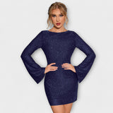 Vestido de lentejuelas con espalda descubierta